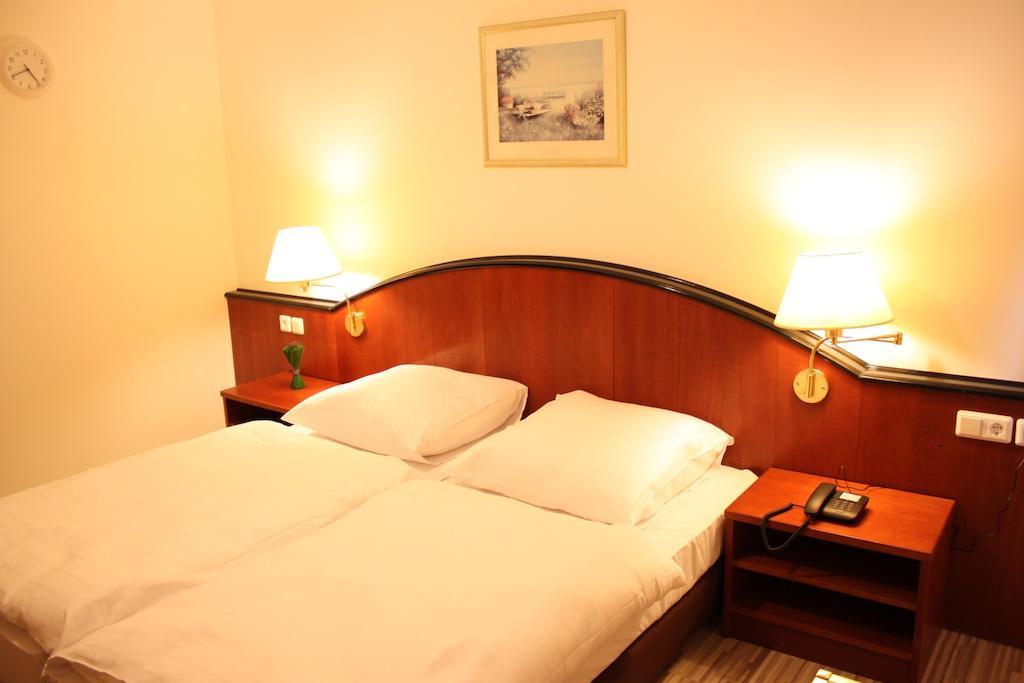 As Hotel Gottingen Exterior photo